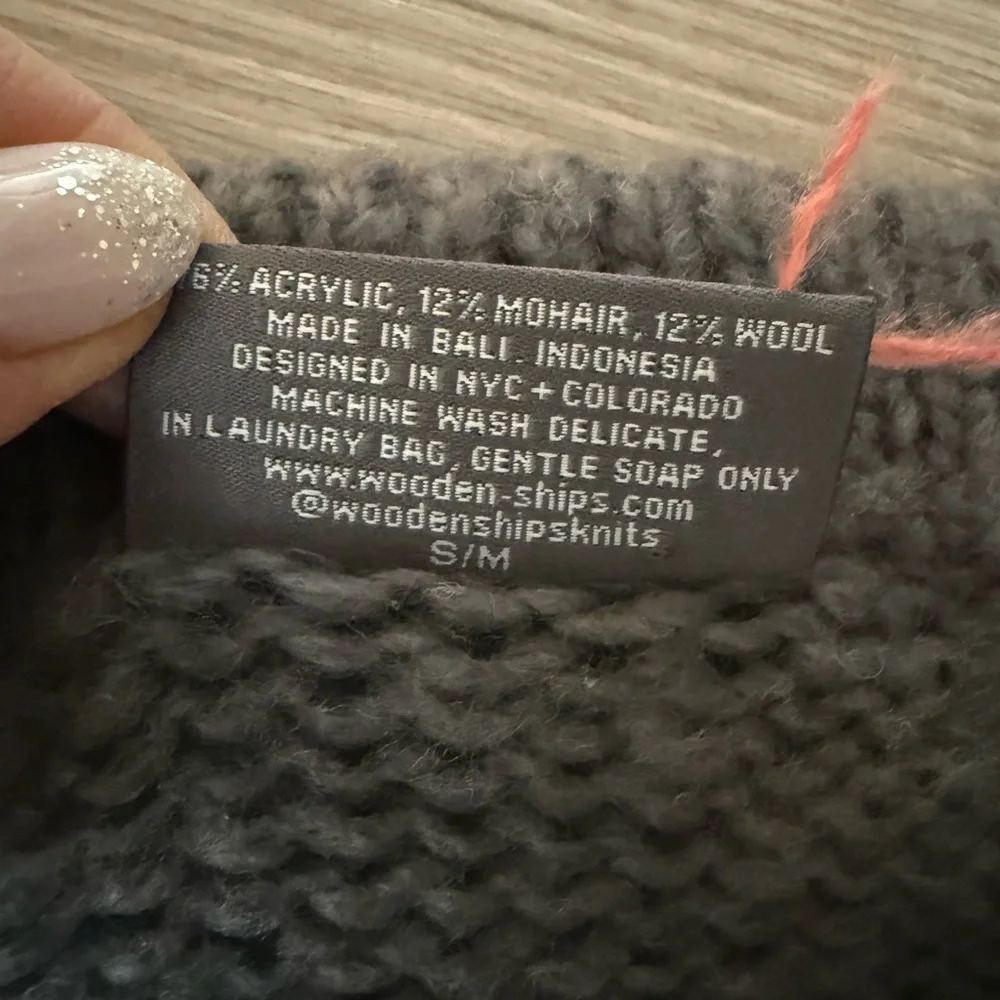 NWOT Wooden Ships Charcoal Sweater with Festive Red Script - Picture 7 of 8